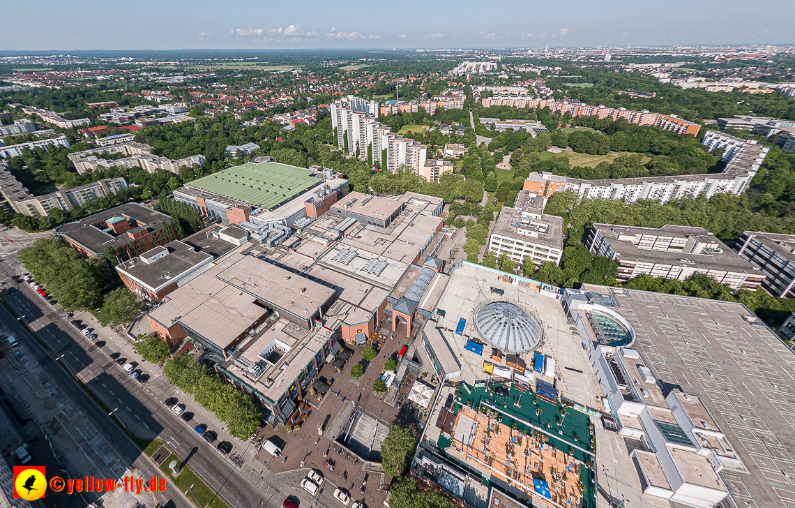 07.06.2023 - Neuperlachs neue Mitte mit PEP, Perlach Plaza, Share, Allianzversicherung und Wohnring